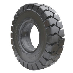 Pneu plein 815x15, 7.00,...